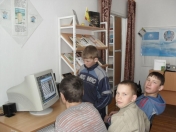 Мальчишек привлекает компьютер